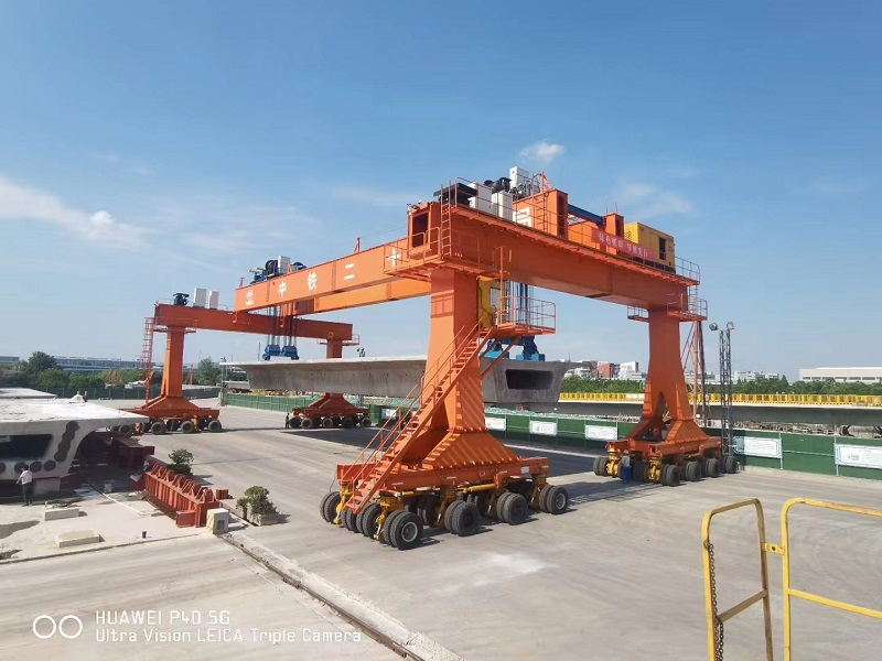 内蒙古鄂尔多斯单悬臂门式起重机厂家 单悬臂门式起重机大车运行机构：配置特点及场景应用解析