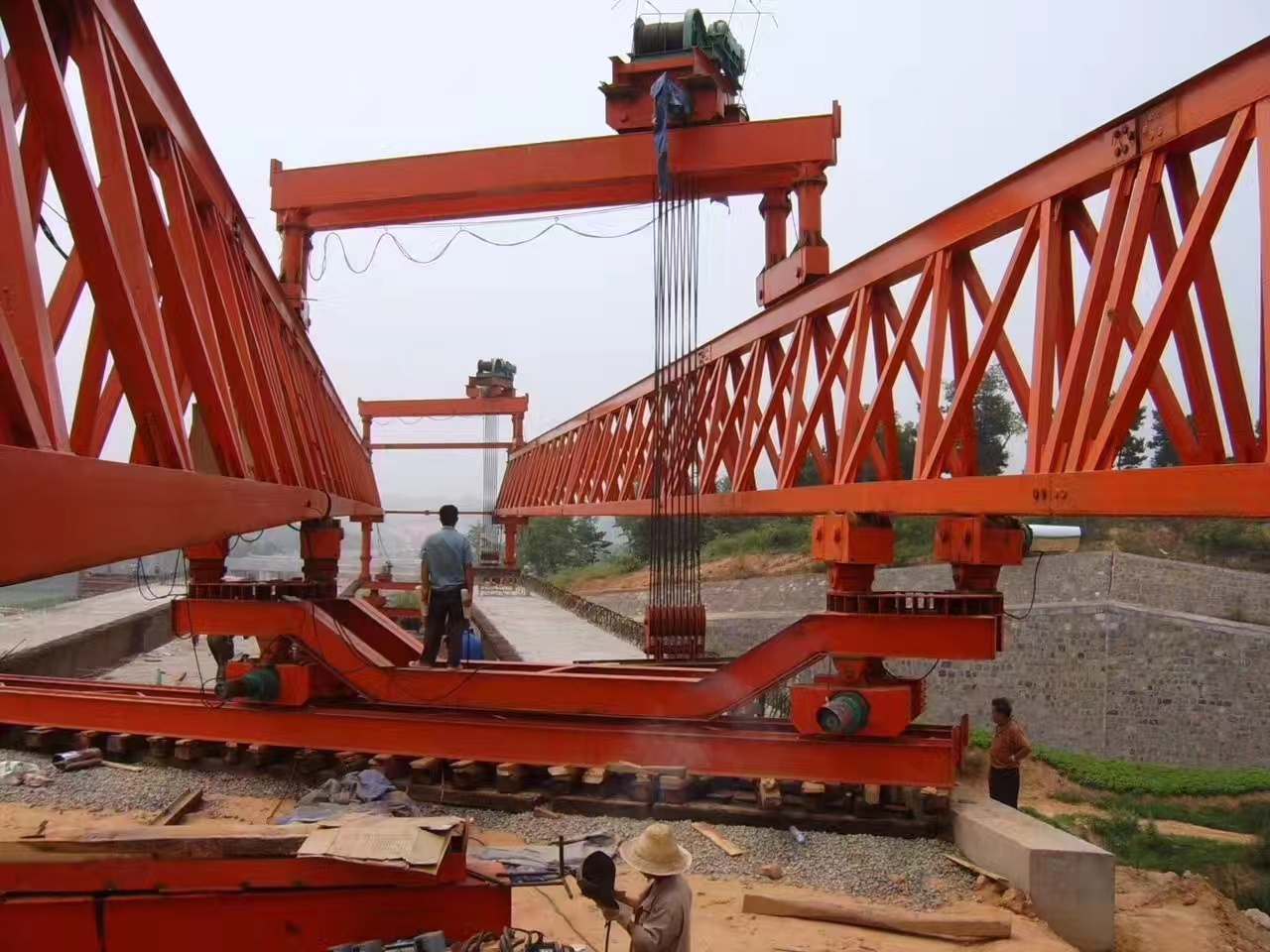 河南焦作架桥机厂家 老机焕新再出征：老旧特殊架桥机的改造升级与延寿密码