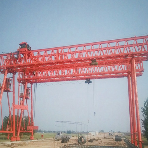 内蒙古通辽龙门吊厂家 风擎筑绿，重任在肩——单主梁龙门吊的风电安装特殊使命